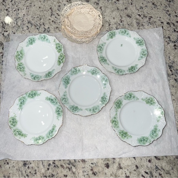 Vintage Hermann Ohme, Germany Prussia Elysee green/ White Flowers set of 5 - Picture 1 of 10